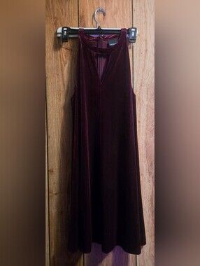 EUC Cynthia Rowley Burgundy Velvet Trapeze Dress With Keyhole Cutout - Medium
